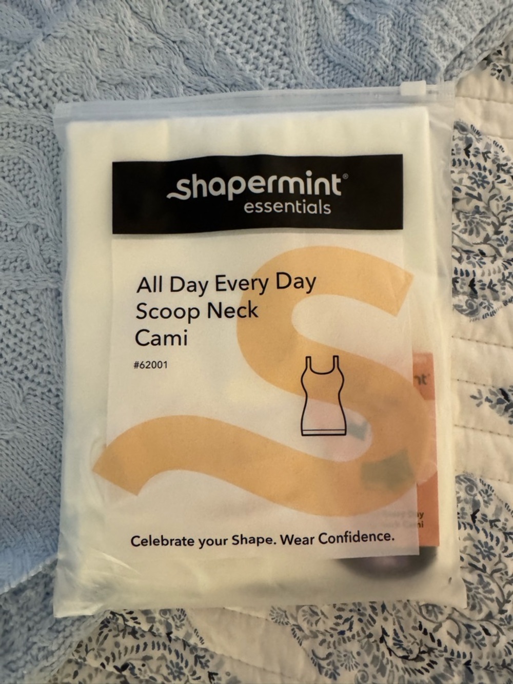 Shapermint White Scoop Neck Cami